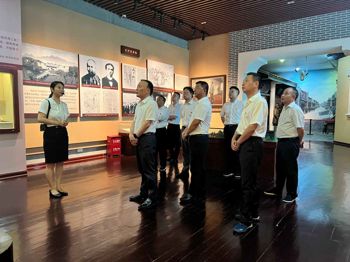 乐动平台_乐动（中国）党委理论学习中心组开展第7次集体学习暨“不忘初心、牢记使命”主题党日活动