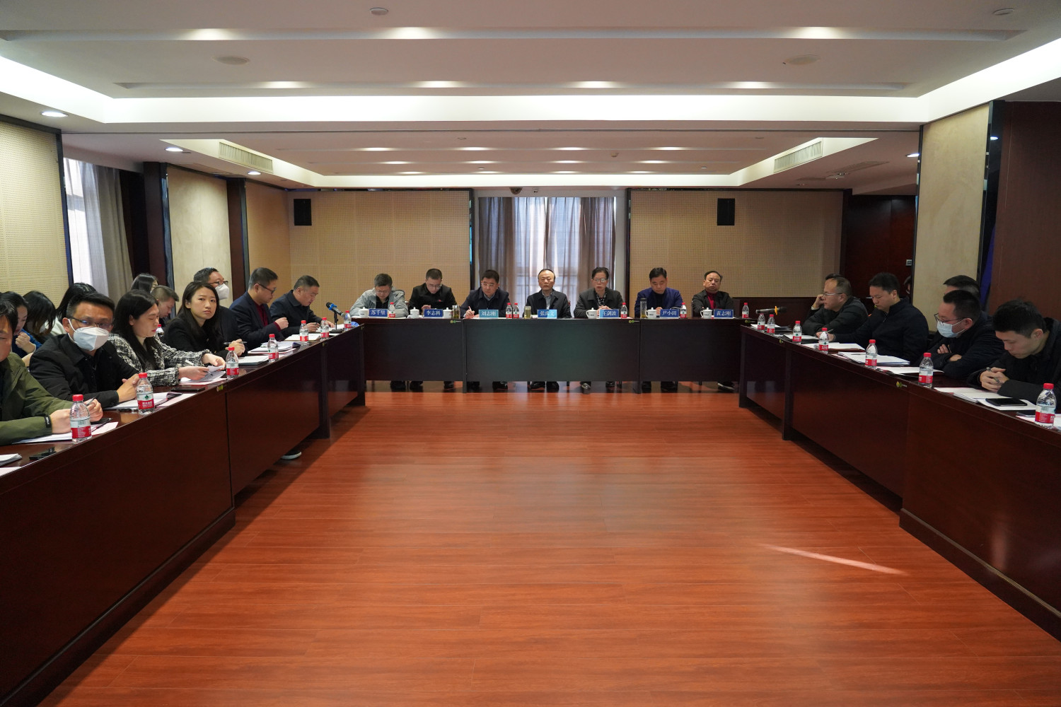 务虚求实起好步 谋定而动布好局——乐动平台_乐动（中国）召开2023年经营发展工作务虚会